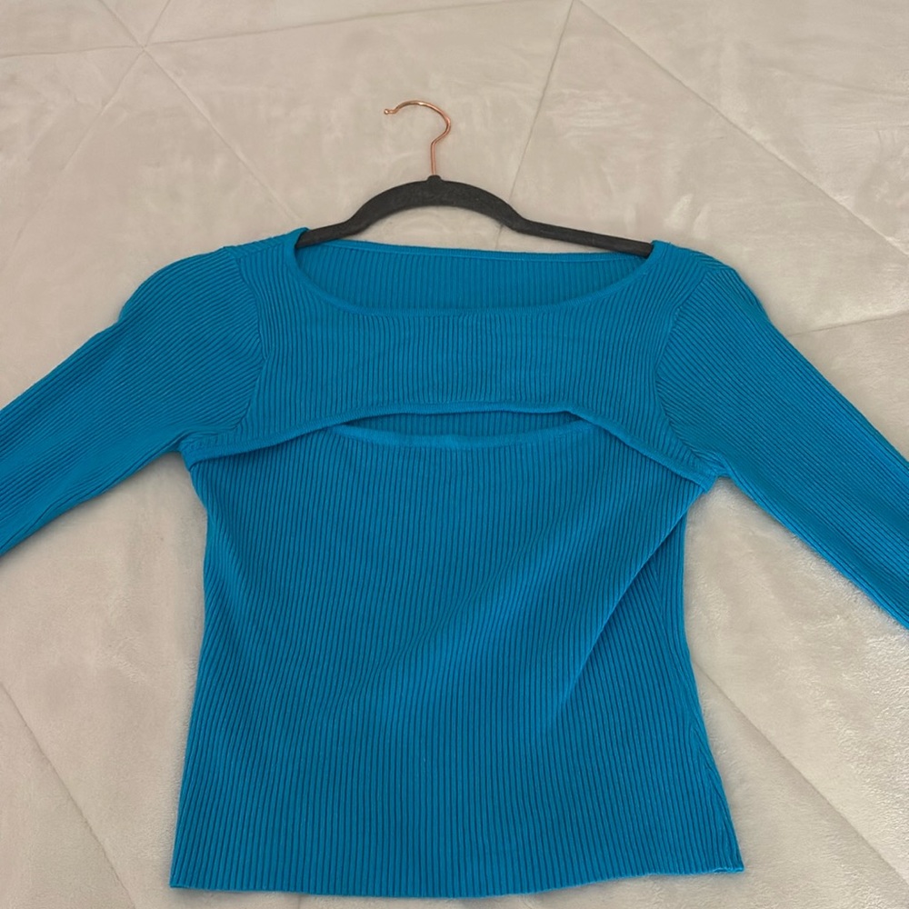 Amazon long sleeve small cutout